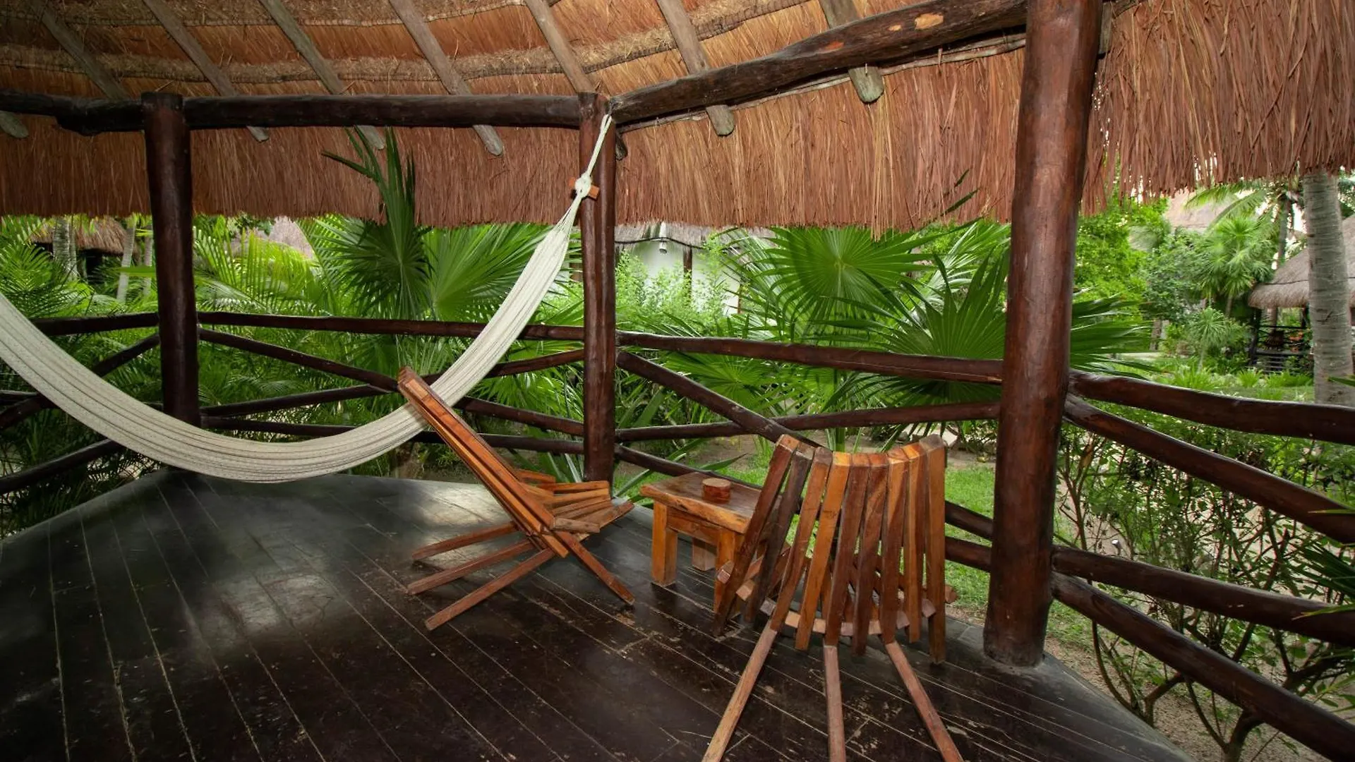 Blue Holbox Otel