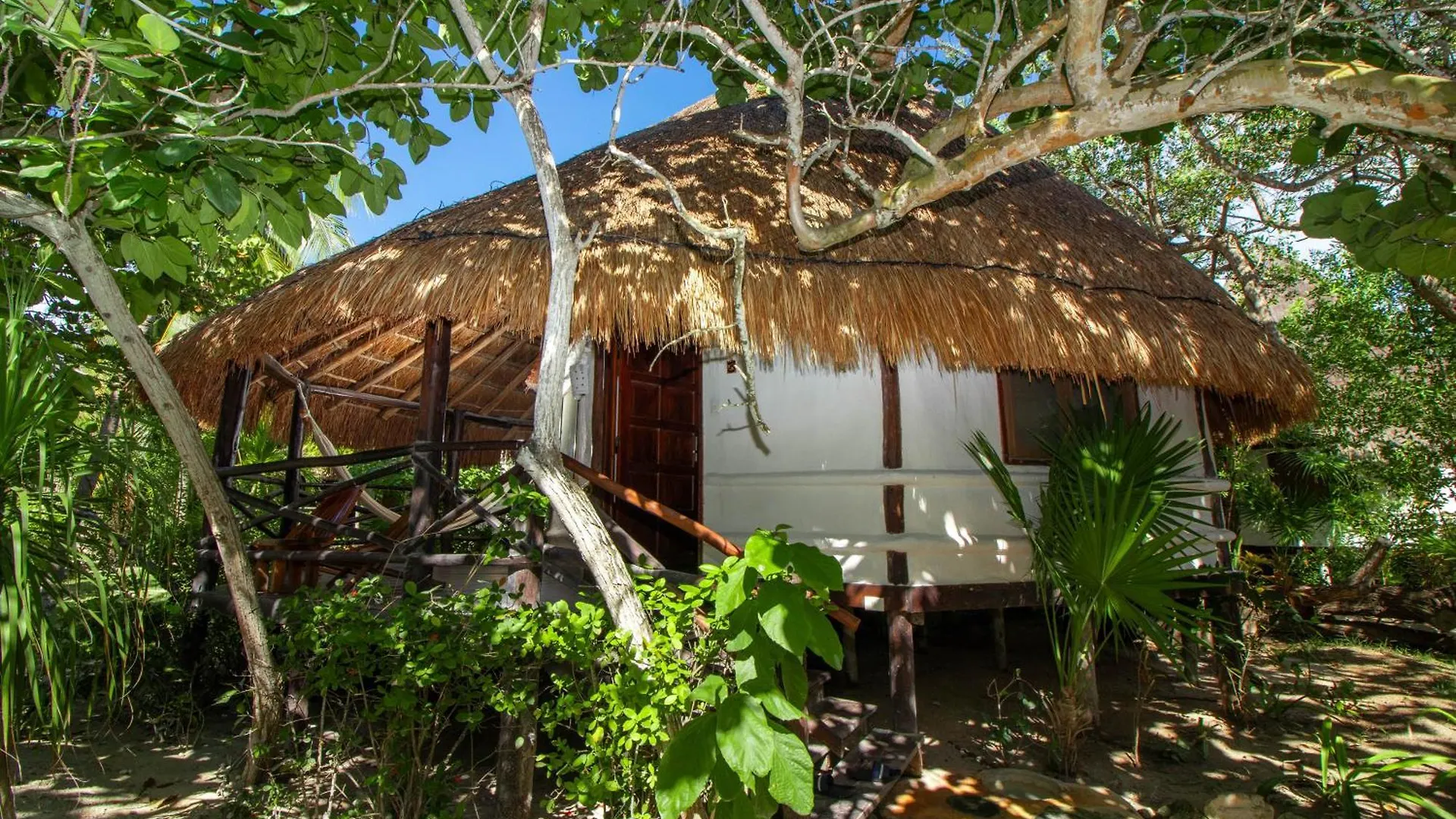 Blue Holbox Otel