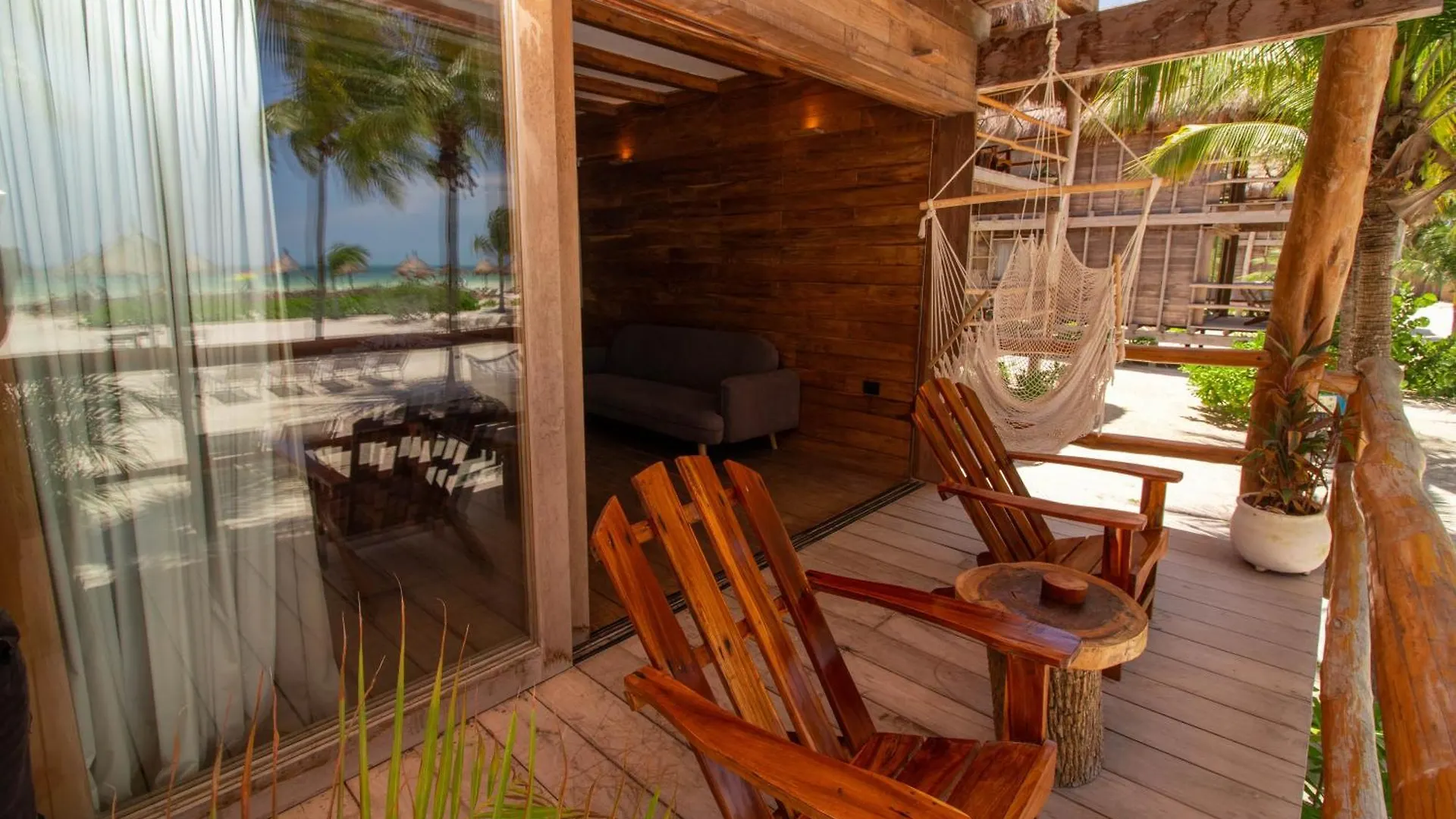 Отель Blue Holbox