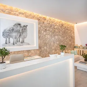 Matogianni 2*, Mykonos Town יוון